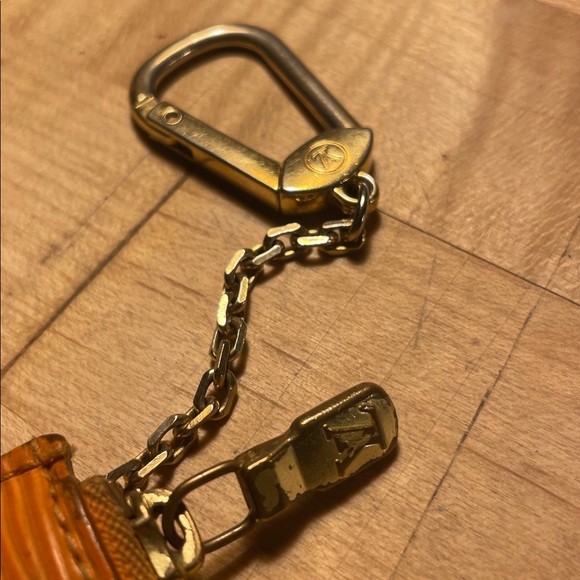 Louis Vuitton Orange Epi Leather Keychain Card Case w Zipper! - Picture 8 of 13